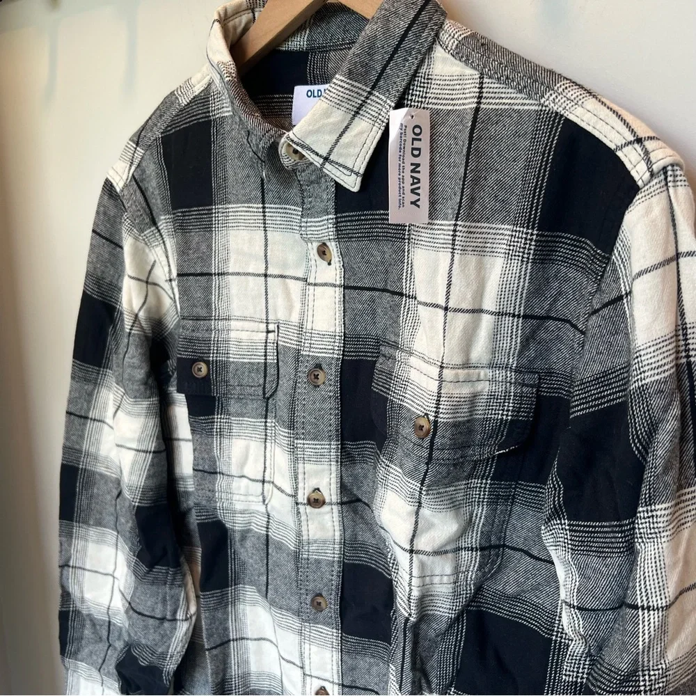 NWT Old Navy Men's Black and White Flannel Shirt - size L - Picture 6 of 9